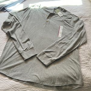Mens 2XL shirt